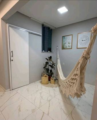Excelente apartamento com 3 quartos, sendo um suíte no Edifício Clea, bairro Luzia.