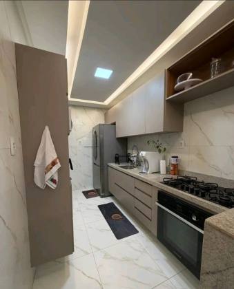 Excelente apartamento com 3 quartos, sendo um suíte no Edifício Clea, bairro Luzia.