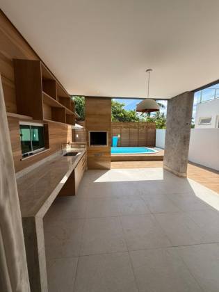 Casa no Condomínio Fragatta