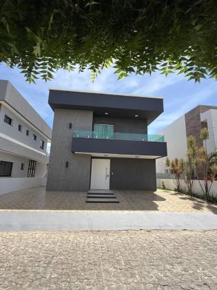 Casa no Condomínio Fragatta