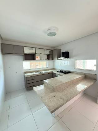 Casa no Condomínio Fragatta