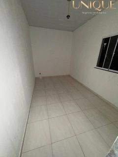 Ponto comercial localizado no bairro Luzia Conjunto Médice