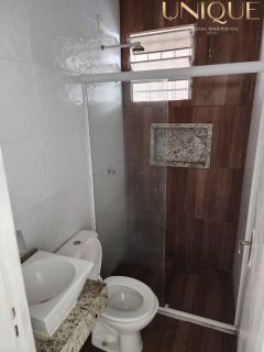 Casa de 2/4 e 1 suíte na Aruana