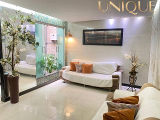 Casa com 3/4 sendo 1 suíte