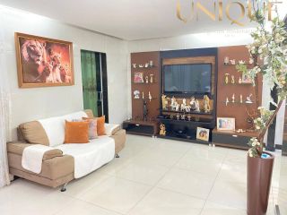 Casa com 3/4 sendo 1 suíte
