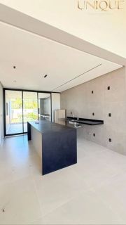 Casa no Villaredo - Barra do Coqueiros: 3 suítes/todas com closet