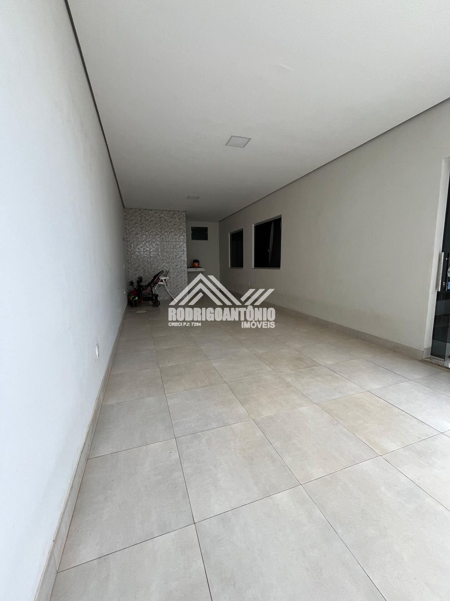 Casa em localização central - Bairro Monte Alegre