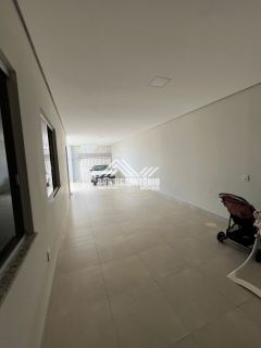 Casa em localização central - Bairro Monte Alegre
