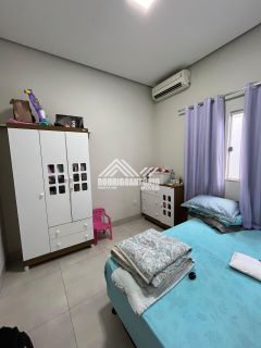 Casa em localização central - Bairro Monte Alegre