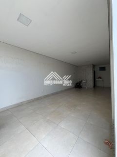 Casa em localização central - Bairro Monte Alegre