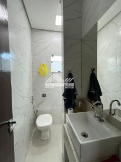 Casa em localização central - Bairro Monte Alegre