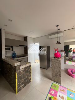 Casa em localização central - Bairro Monte Alegre