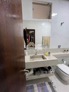 Casa em localização central - Bairro Monte Alegre