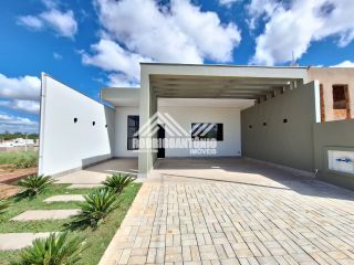 Linda casa a venda no Villa Segura