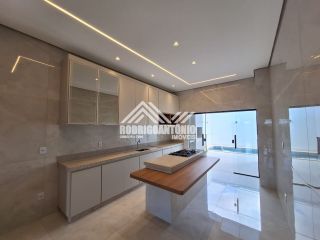 Linda casa a venda no Villa Segura