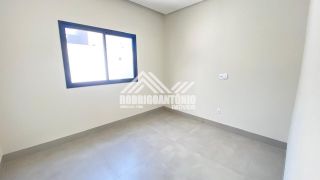 Casa a venda no Condomínio Villa Segura