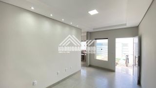 Casa a venda no Bairro Terra Jardim