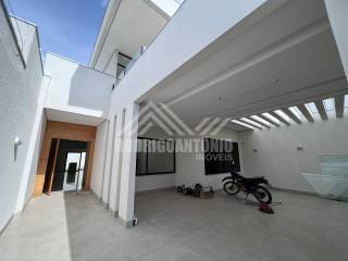 Linda casa a venda no Ibituruna