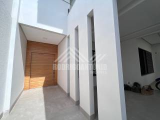 Linda casa a venda no Ibituruna