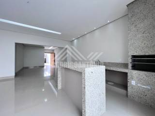 Linda casa a venda no Ibituruna