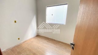 Casa a venda no Bairro Delfino