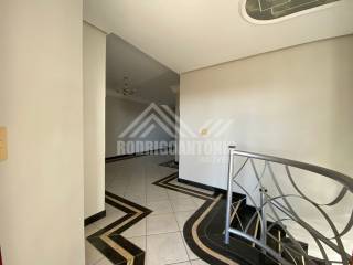 Linda casa em excelente localização no Bairro Ibituruna