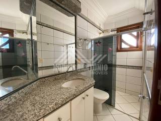 Linda casa em excelente localização no Bairro Ibituruna