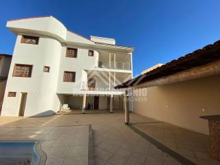 Linda casa em excelente localização no Bairro Ibituruna