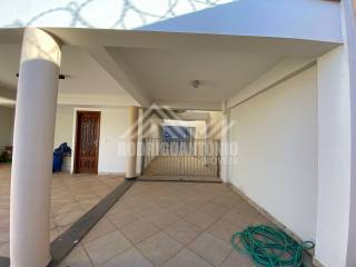 Linda casa em excelente localização no Bairro Ibituruna