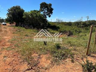 Lote a venda no Novo América