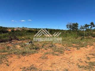 Lote a venda no Novo América