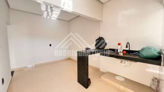 Casa térrea no Bairro Santo Inácio - Excelente localização em Avenida principal!