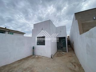 Casa a venda no Bairro Monte Carmelo