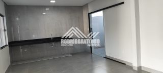 Casa ampla no Vila Atlântida