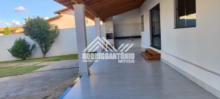 Casa ampla no Vila Atlântida