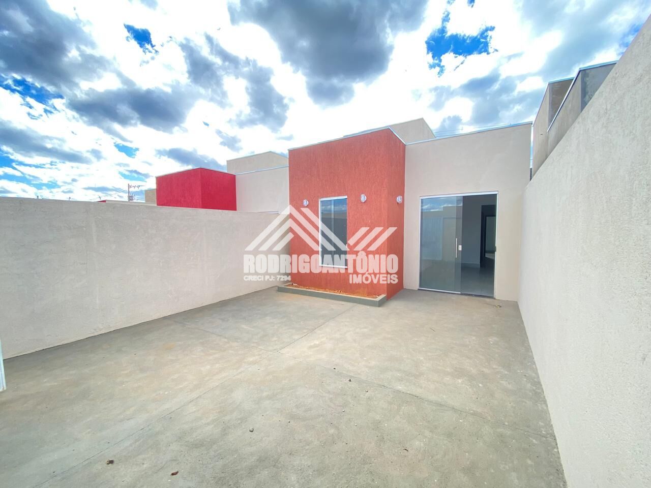 Casa na planta de 3 quartos no Residencial Vitória