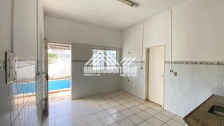 Casa à venda no bairro Jardim São Luiz