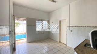Casa à venda no bairro Jardim São Luiz