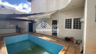 Casa à venda no bairro Jardim São Luiz