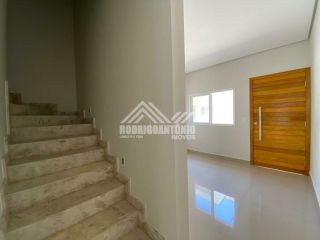 Casa a venda no condomínio Villa Real