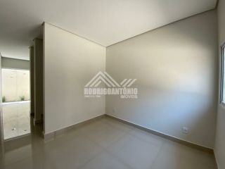 Casa a venda no condomínio Villa Real