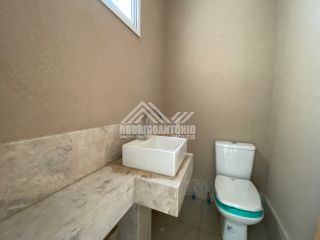 Casa a venda no condomínio Villa Real
