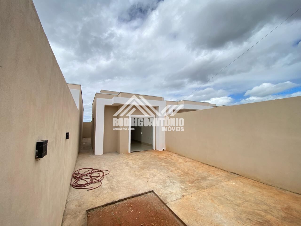 Casa a venda no Delfino Magalhães com condições facilitadas!