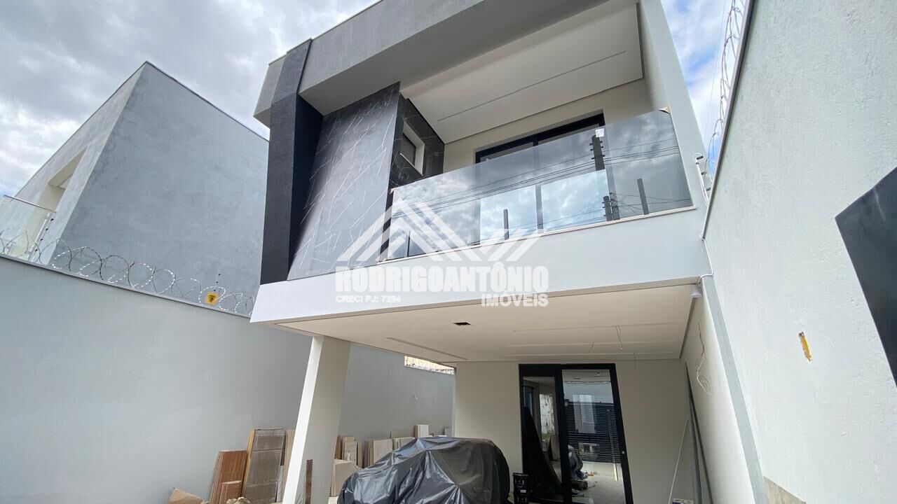 Casa linda a venda no Bairro Ibituruna