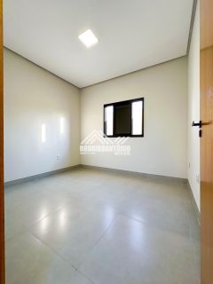 Casa no Condomínio Vila Segura