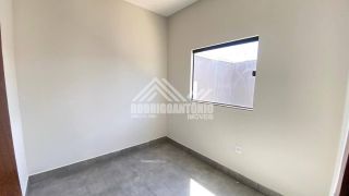 Casa a venda no Bairro Novo Jaraguá