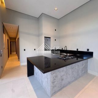 Linda casa no Residencial Serrano