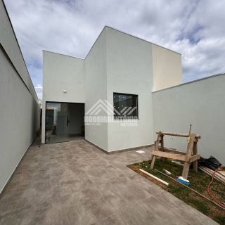 Casa a venda no Bairro Jardim Olímpico