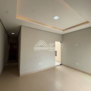 Casa a venda no Bairro Jardim Olímpico