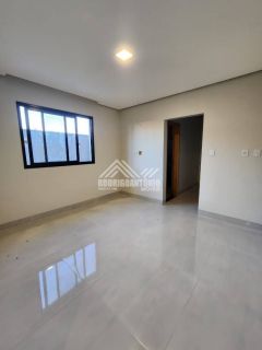 Linda casa no Villa Segura - Condomínio fechado!